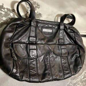 VINTAGE Black Leather shoulder bag